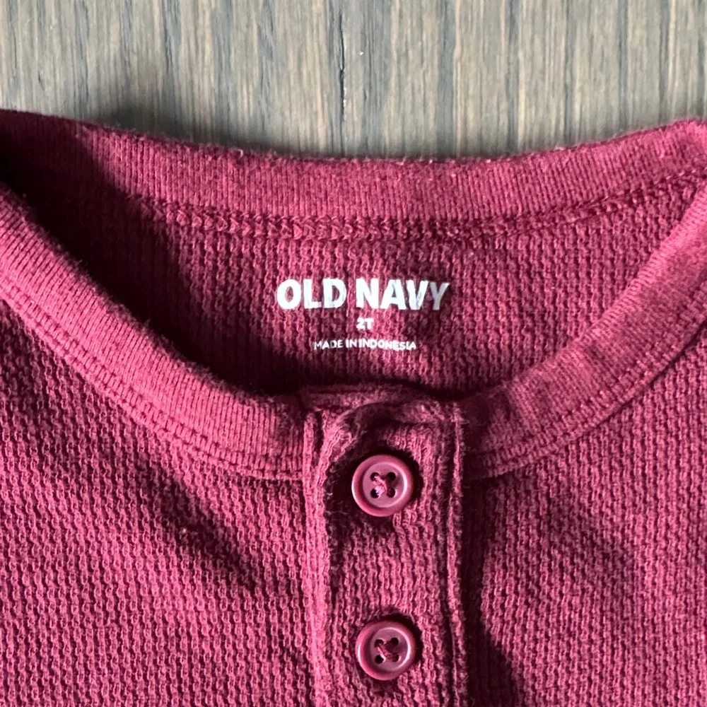 Old Navy Long-Sleeve Henley Thermal T-Shirt | 2T